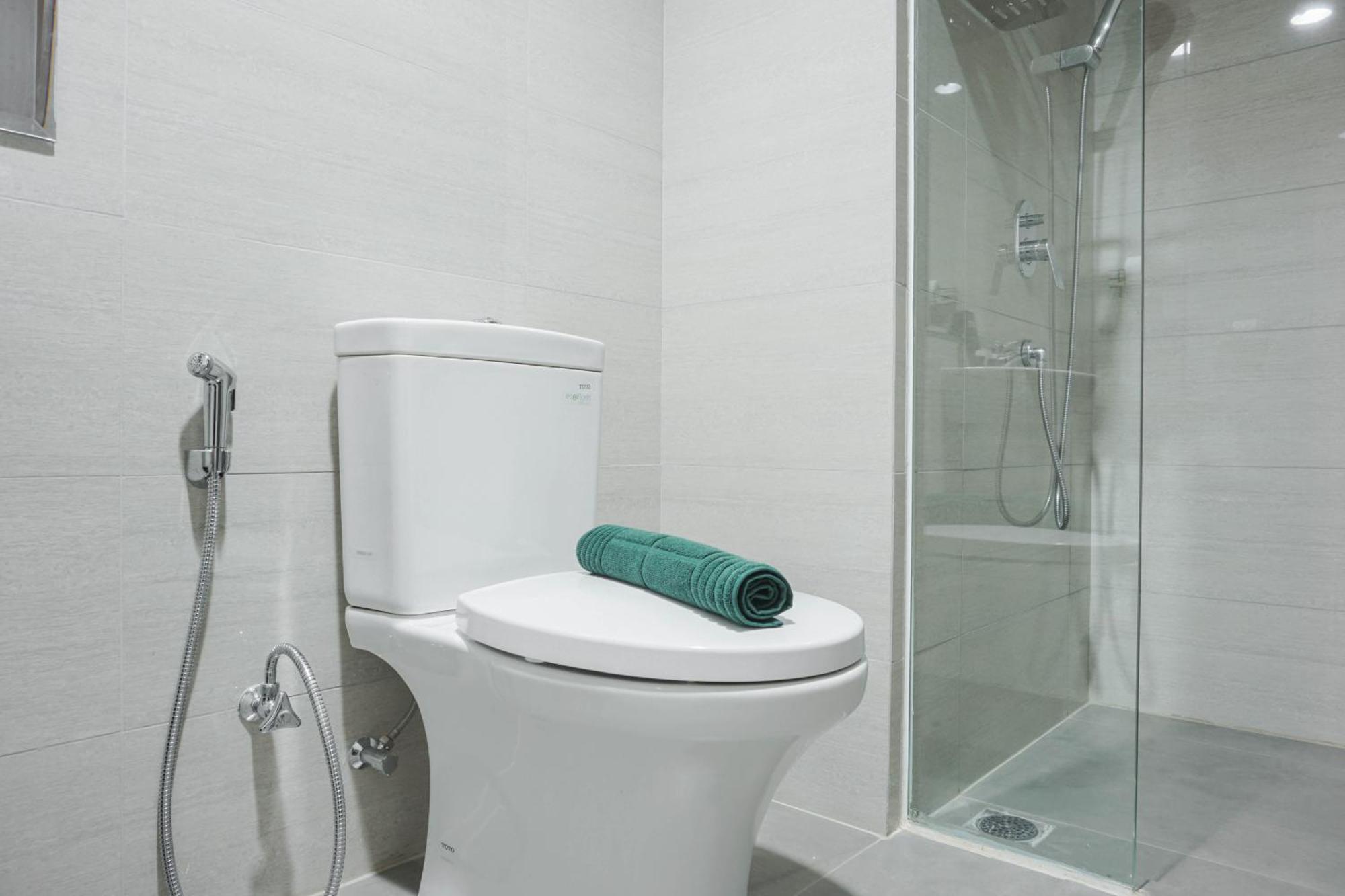 Luxury Design 2br At Ciputra International By Travelio